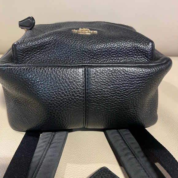 Coach mini backpack purse (black leather with gold detail) - Picture 5 of 11